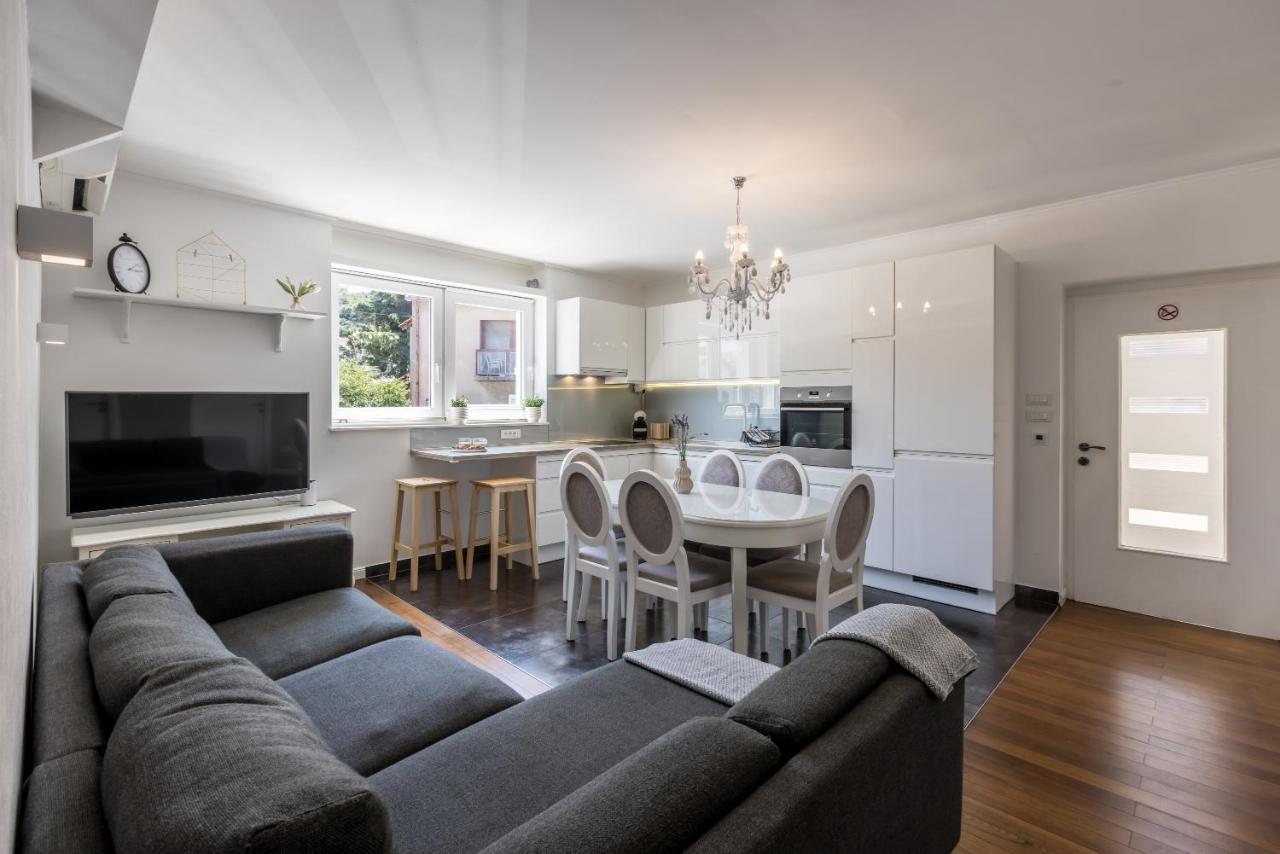 Central Park Apartment With Terrace スプリト エクステリア 写真