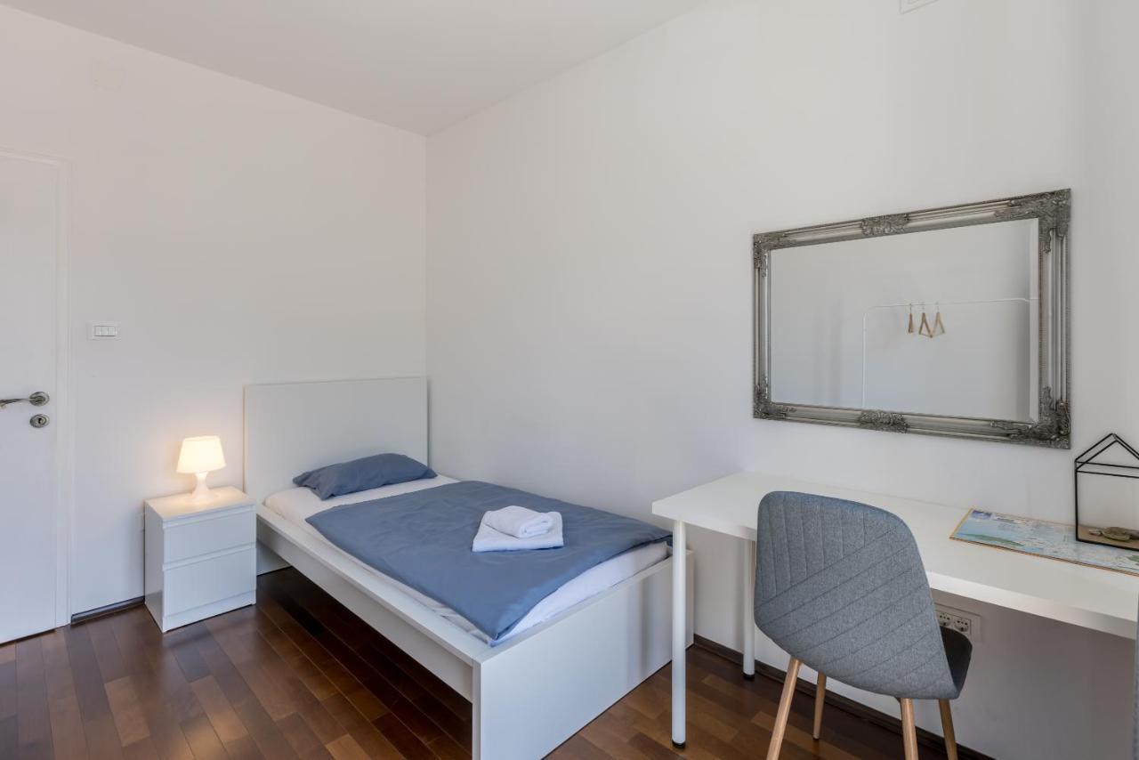 Central Park Apartment With Terrace スプリト エクステリア 写真